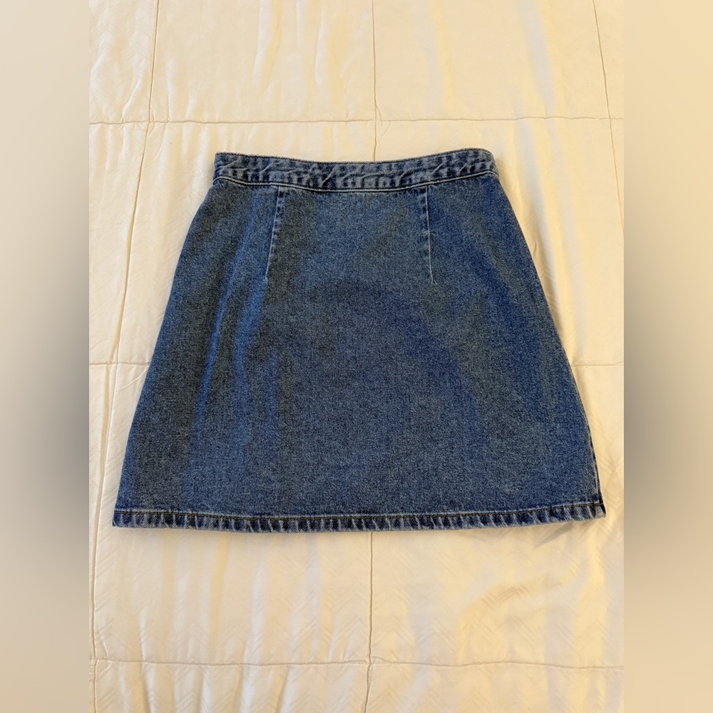 NWOT ASOS Denim Button-Up Women's Skirt - Picture 3 of 3